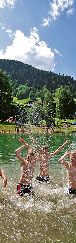 Schwimmen im Sommerurlaub in Flachau, Salzburger Land